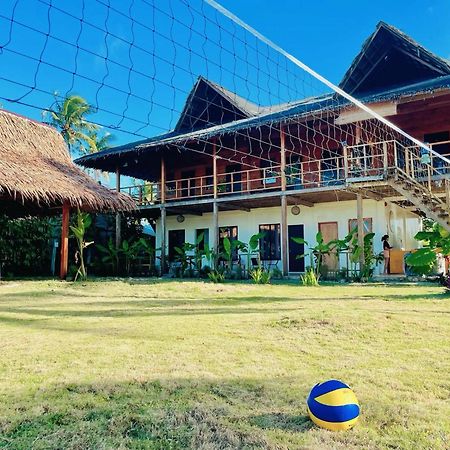 Siargao Sunflower Suites General Luna  Esterno foto