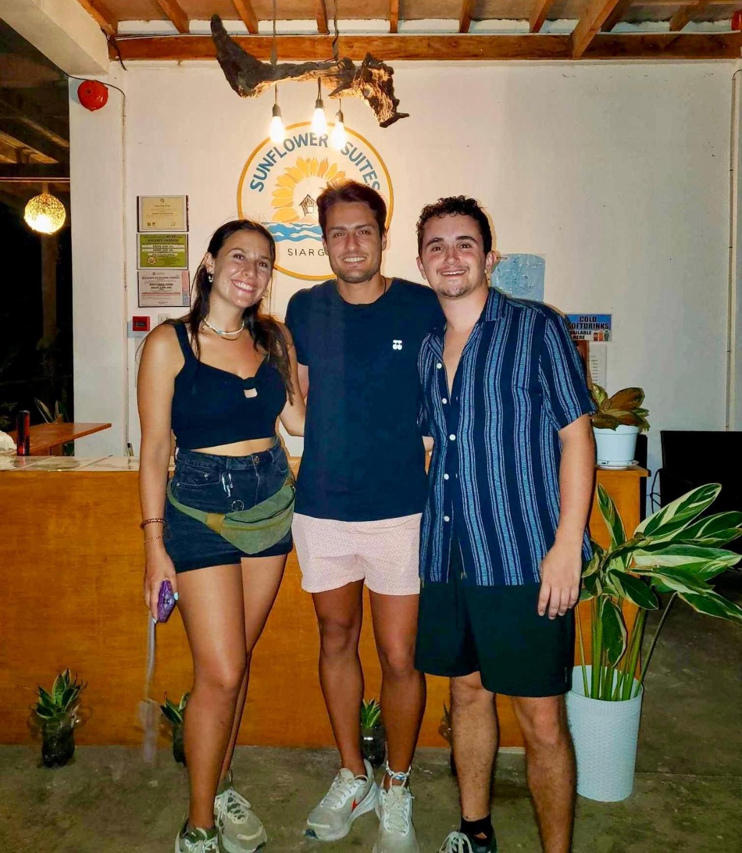 Siargao Sunflower Suites General Luna  Esterno foto