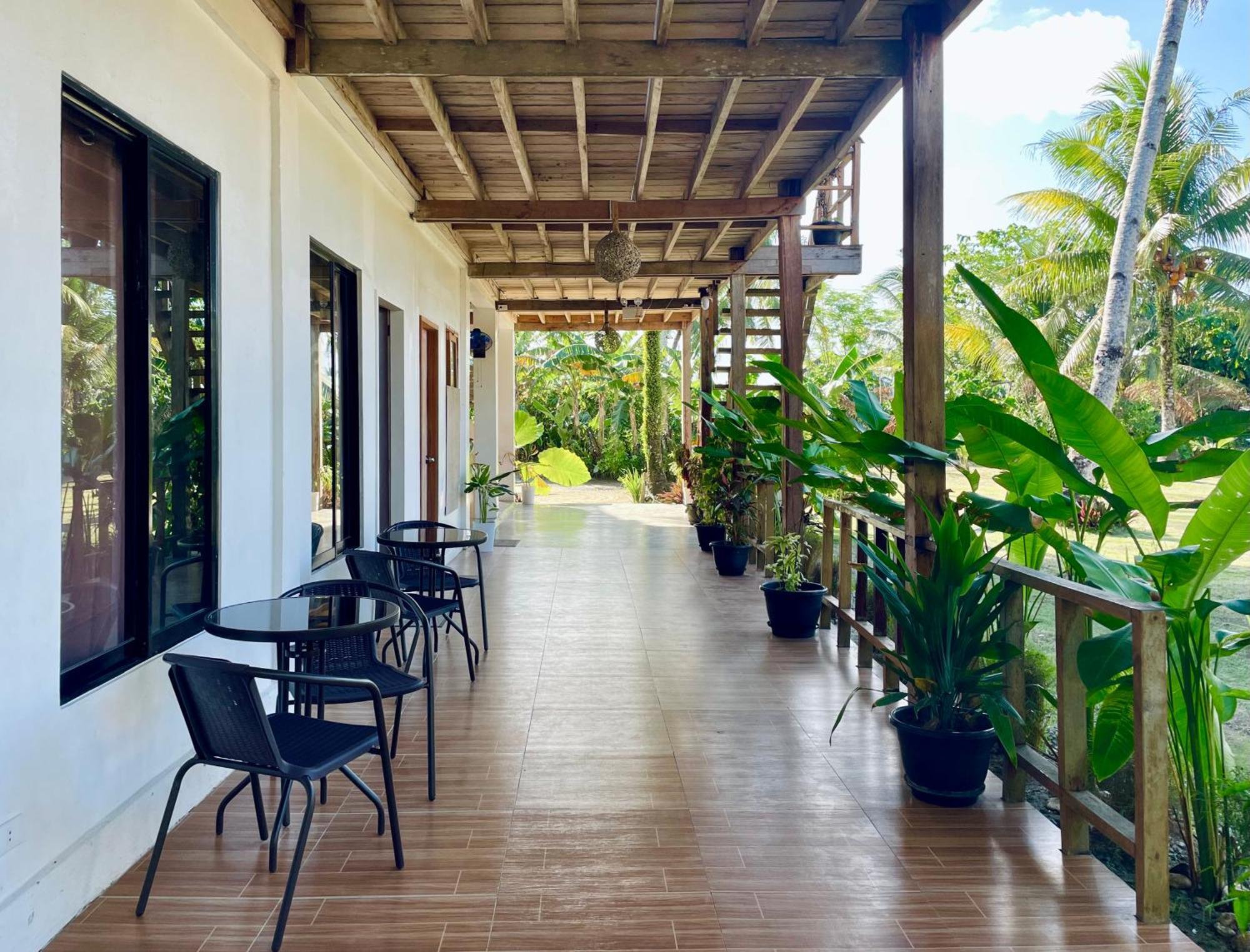 Siargao Sunflower Suites General Luna  Esterno foto