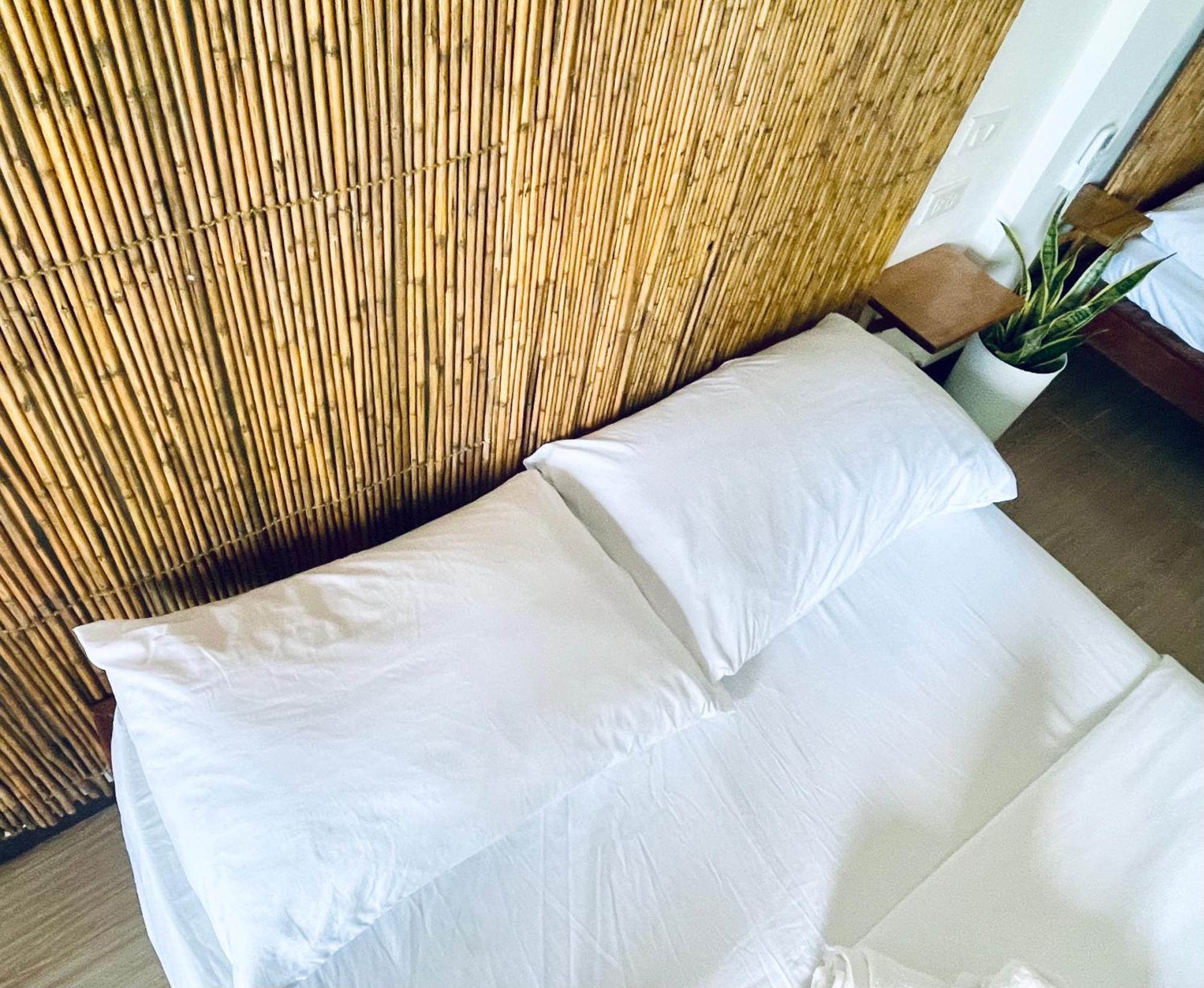Siargao Sunflower Suites General Luna  Esterno foto