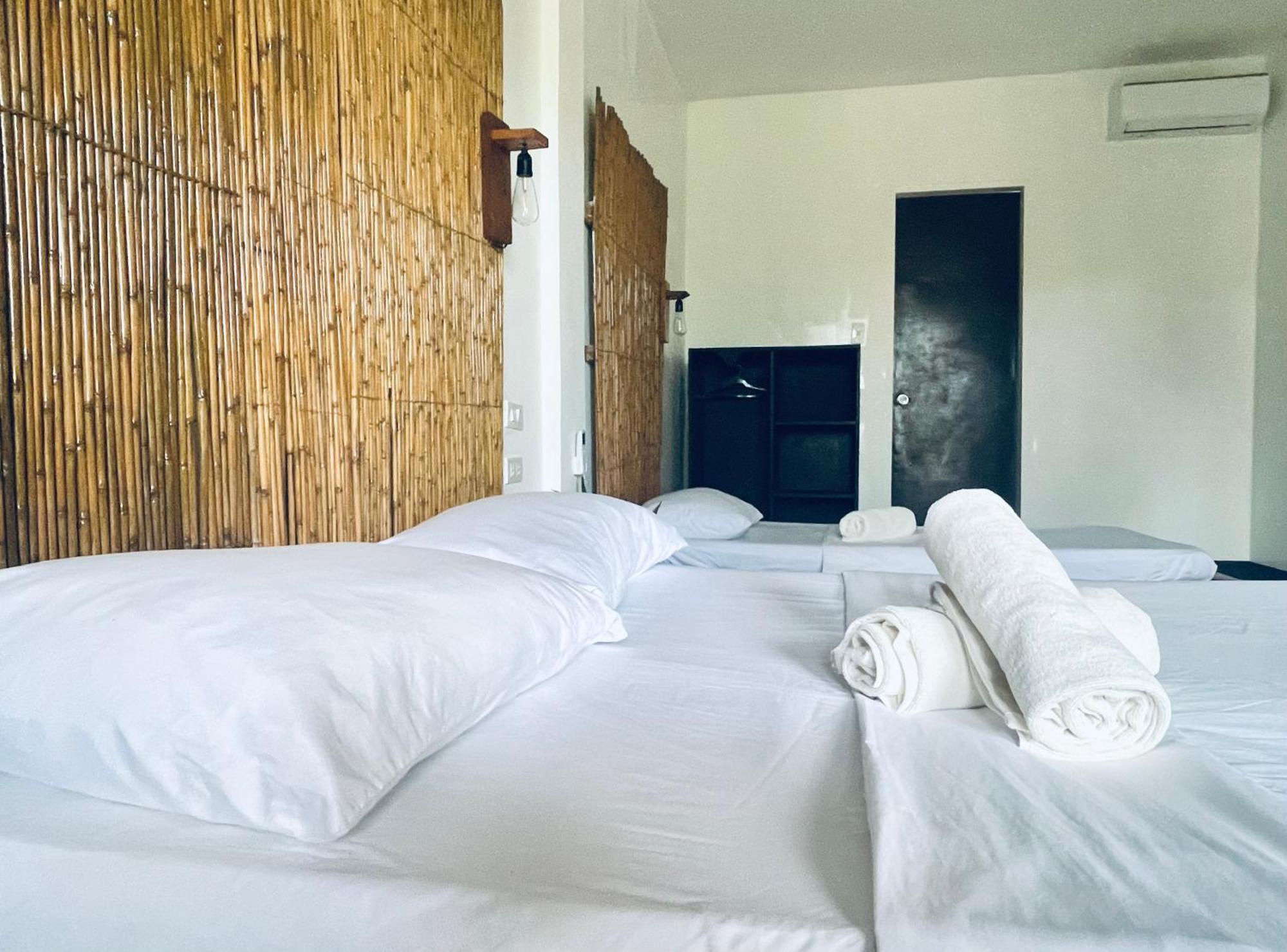Siargao Sunflower Suites General Luna  Esterno foto
