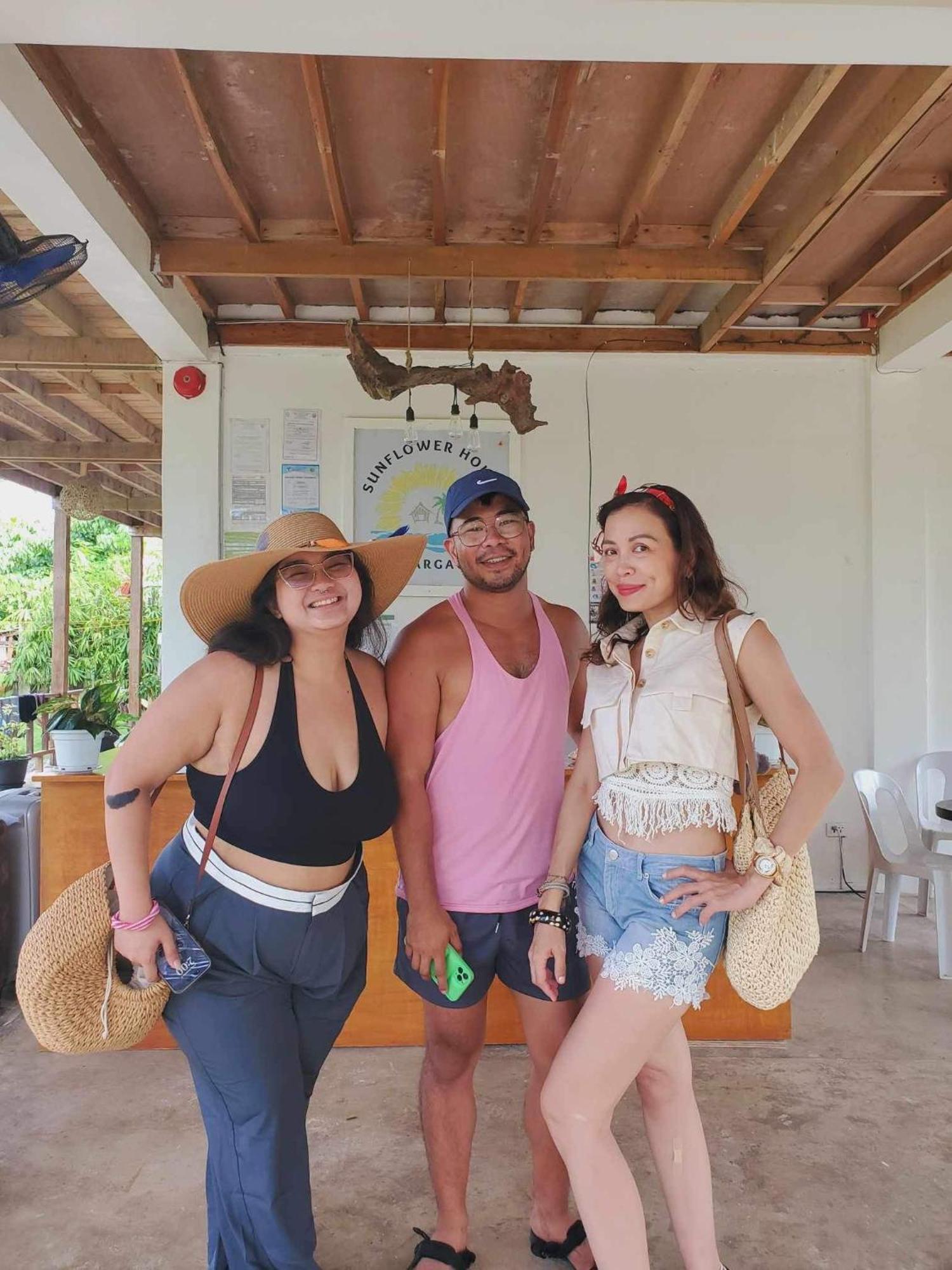 Siargao Sunflower Suites General Luna  Esterno foto