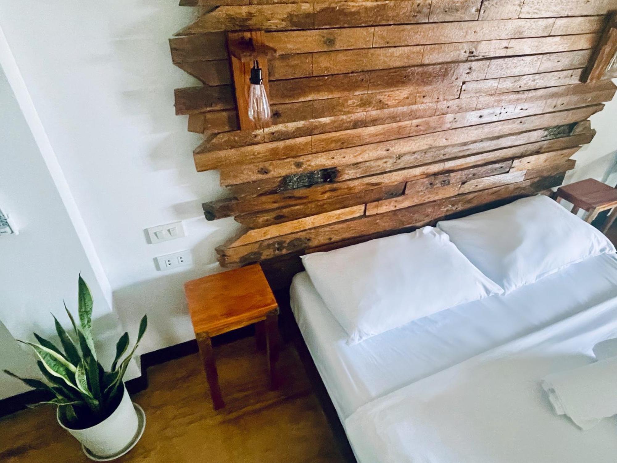 Siargao Sunflower Suites General Luna  Esterno foto