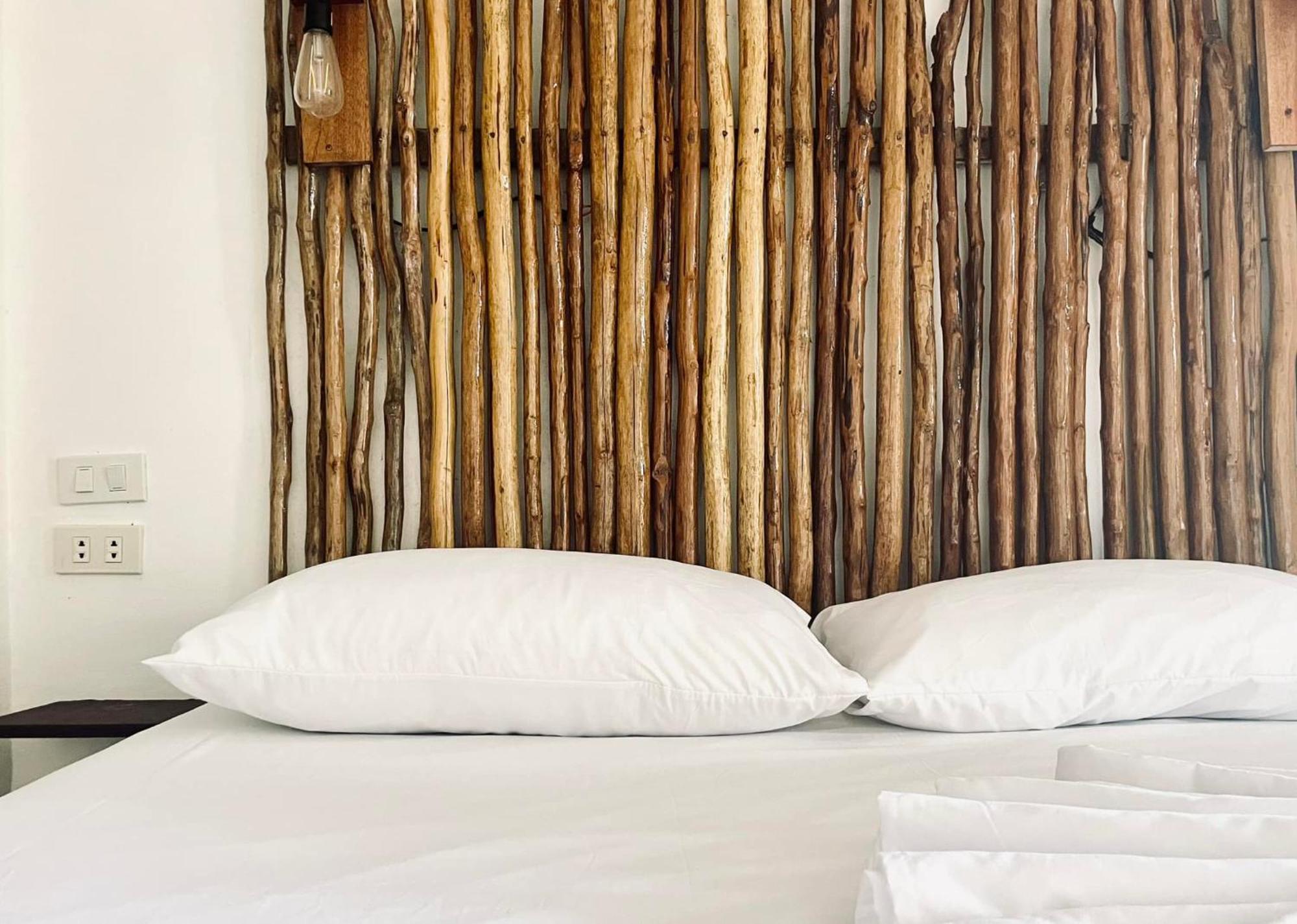 Siargao Sunflower Suites General Luna  Esterno foto