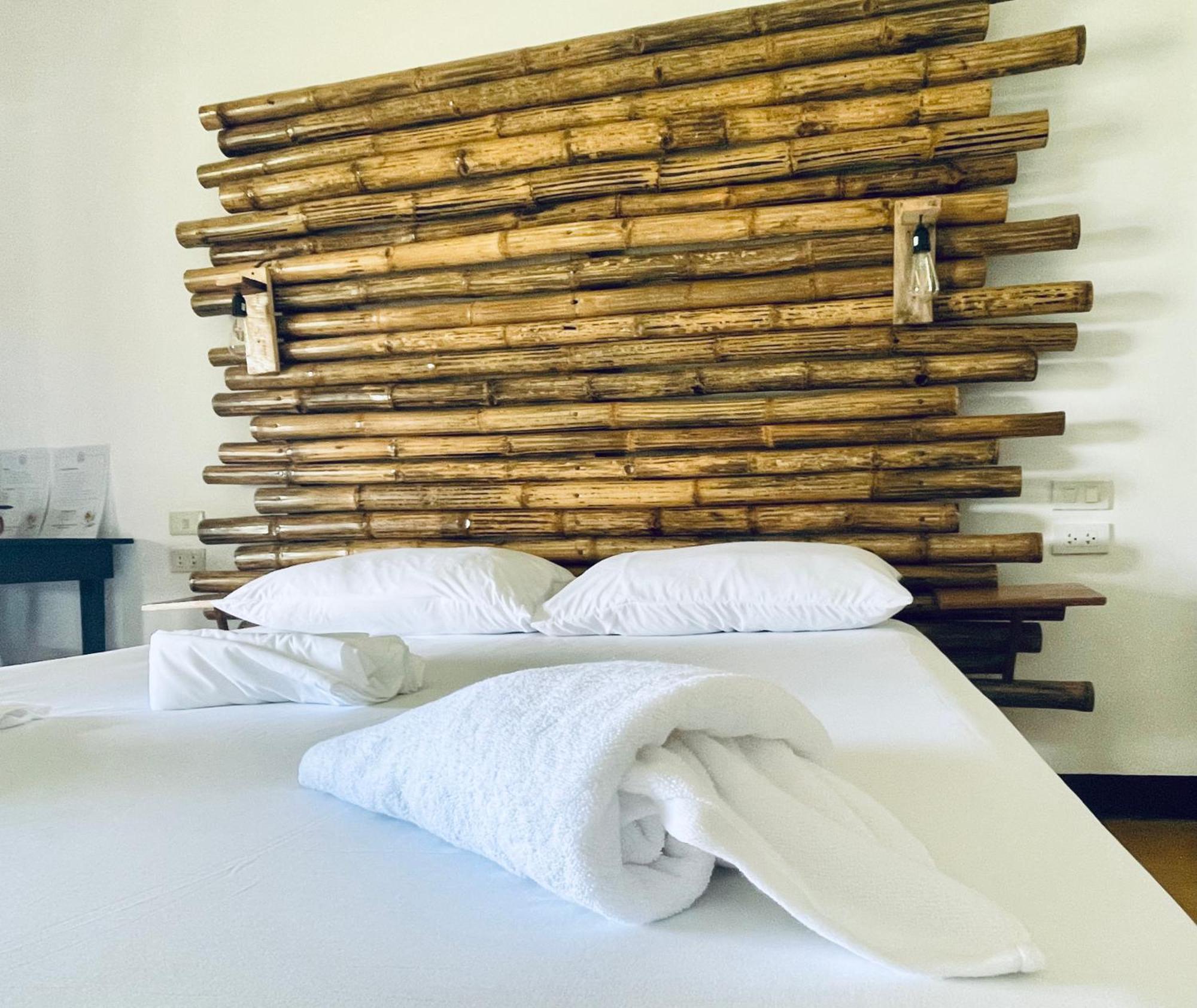 Siargao Sunflower Suites General Luna  Esterno foto